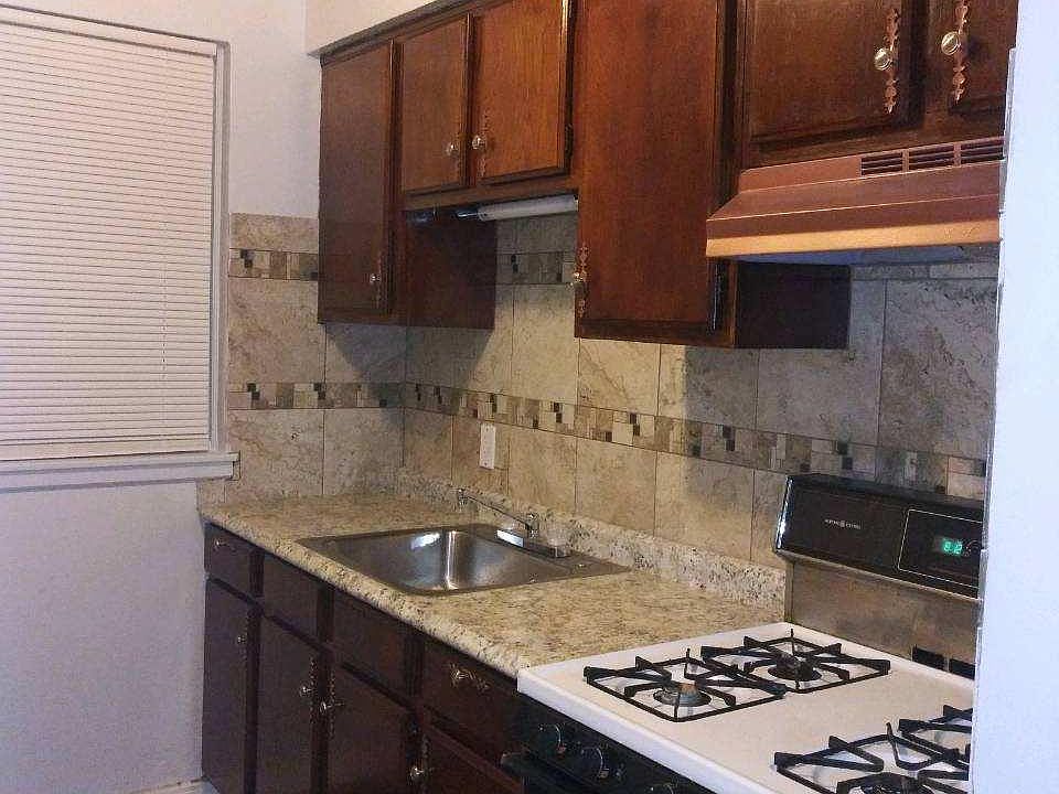 1st image of 3030 S Moreland Blvd APT 1