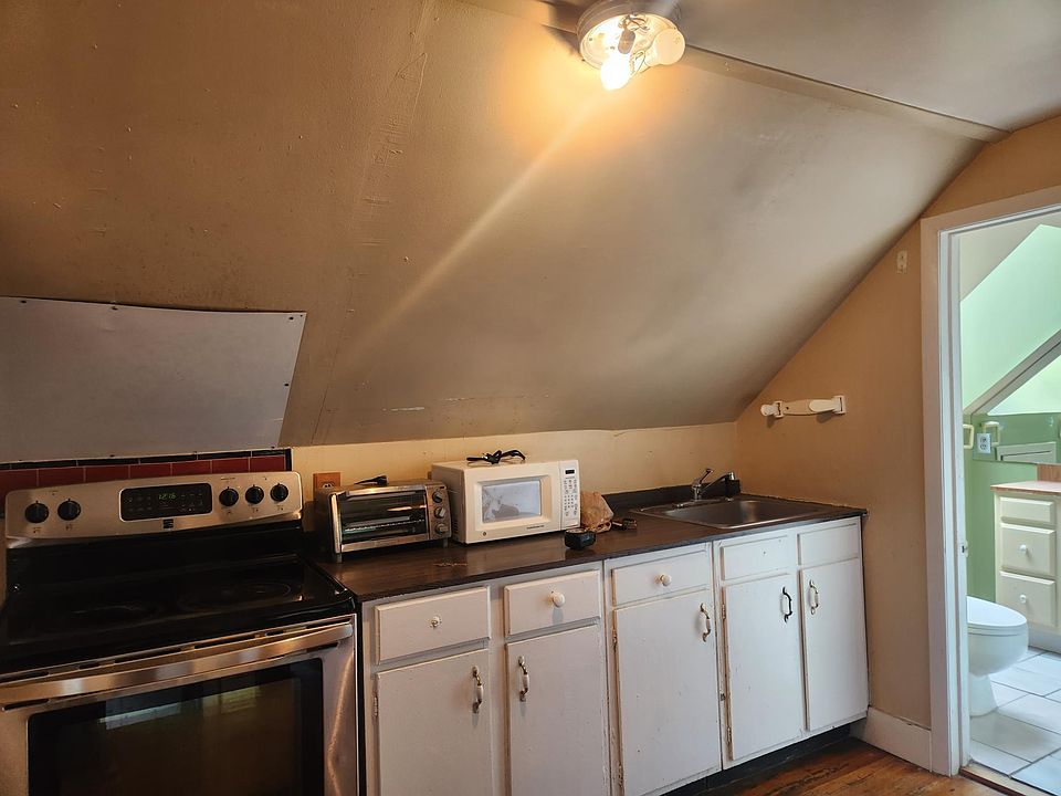 2nd image of 42 Lake Ave