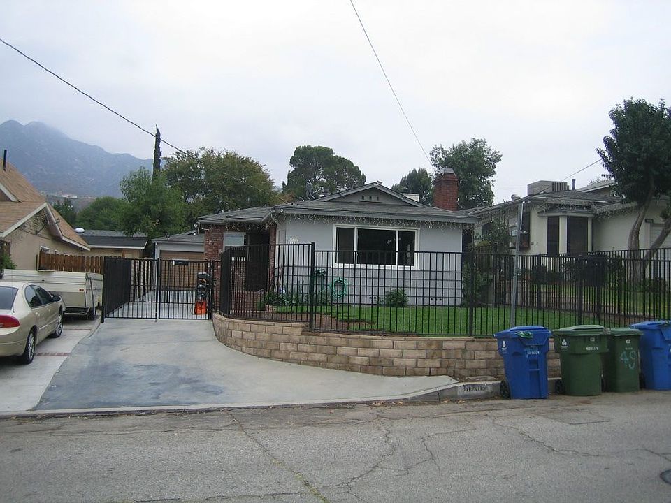 2nd image of 11056 Woodward Ave