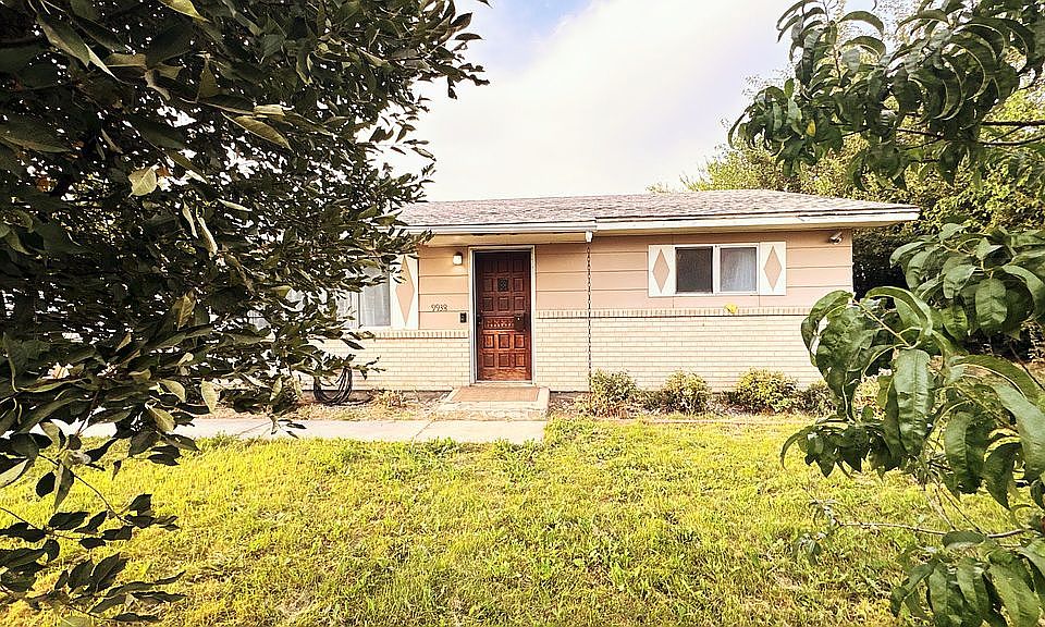 1st image of 9938 Cherry Ln