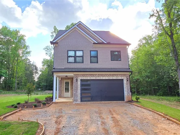41 Birch Ct, McDonough, GA 30253