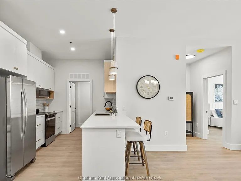 364 Grand Ave E #310 — Photo 3