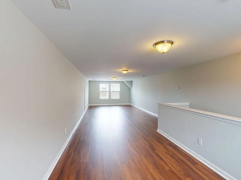 10612 Kempsford Dr — Photo 28