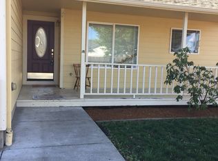 1265 N 1st St, Creswell, OR 97426