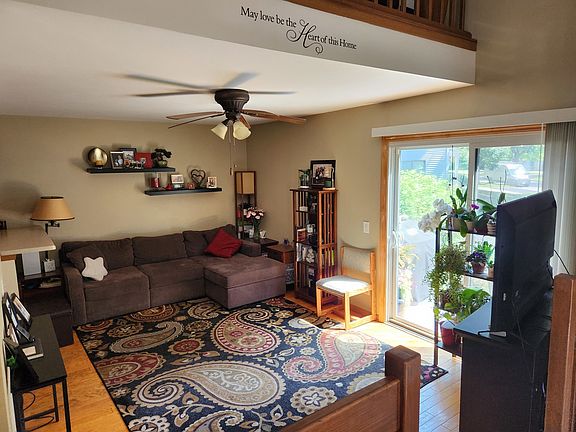 4th image of 1349 Queensgreen Cir