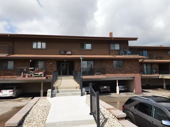 3985 South 84th STREET #2, Greenfield, WI 53228
