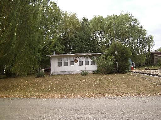 1st image of 32 Thornridge