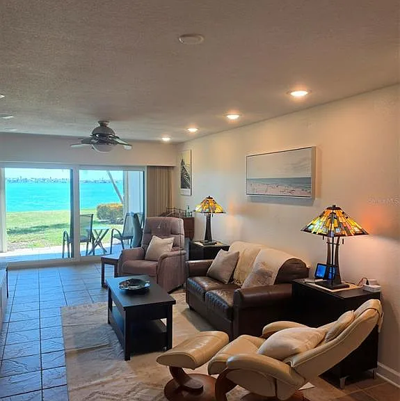 6295 Bahia Del Mar Cir #111 — Photo 20