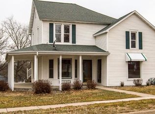 205 N Center Ave, Epworth, IA 52045