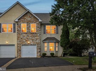 930 Heritage Dr, Eagleville, PA 19403