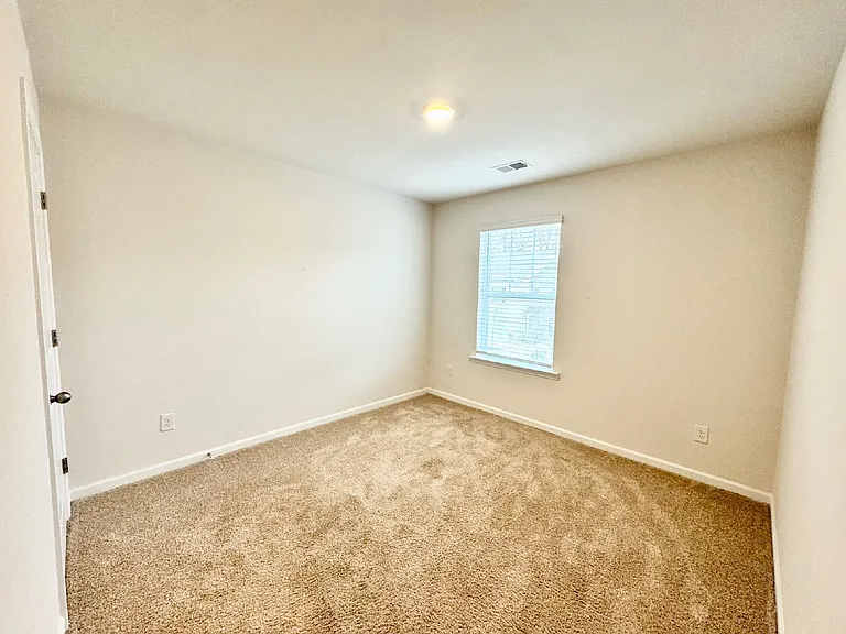 203 Oakmont Valley Trl — Photo 31