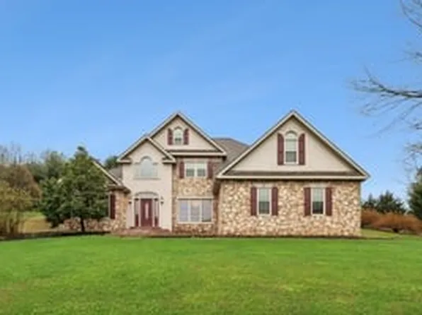 358 W Jefferson Rd, Butler, PA 16002