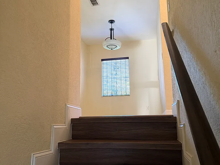 1611 NW 14th Ave #U — Photo 2