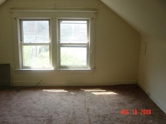 3rd image of 706 Trenton Ave #2