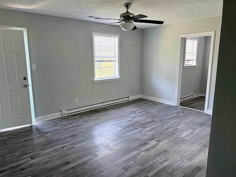 2200 Terminal Ave — Photo 2
