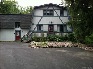 6431 Milestrip Rd, Orchard Park, NY 14127