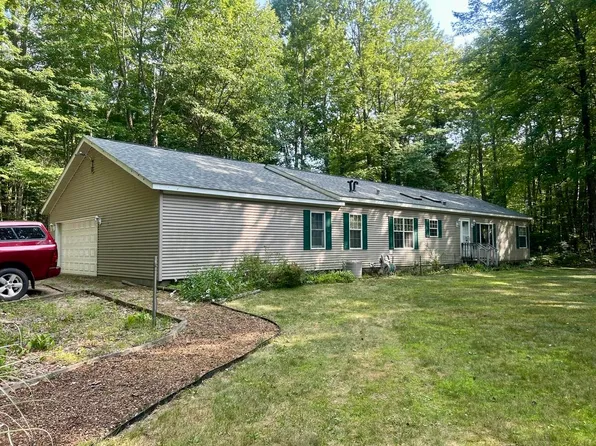 866 Lakeshore Dr, Gladwin, MI 48624