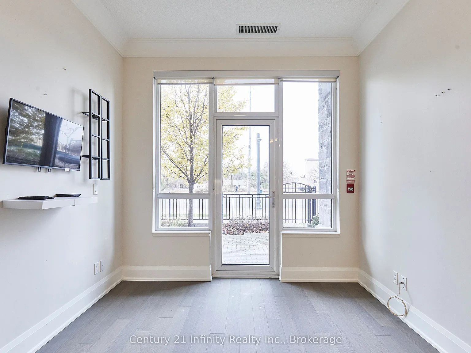 25 Water Walk Dr — Photo 4