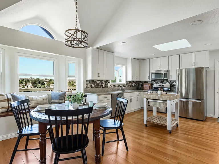 23520 Marblehead Cir — Photo 5