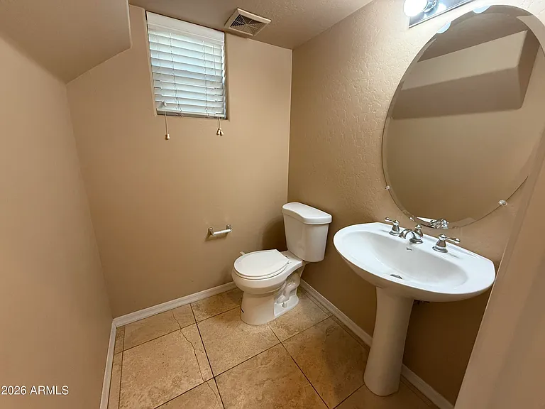 1120 S Ash Ave #1003 — Photo 3
