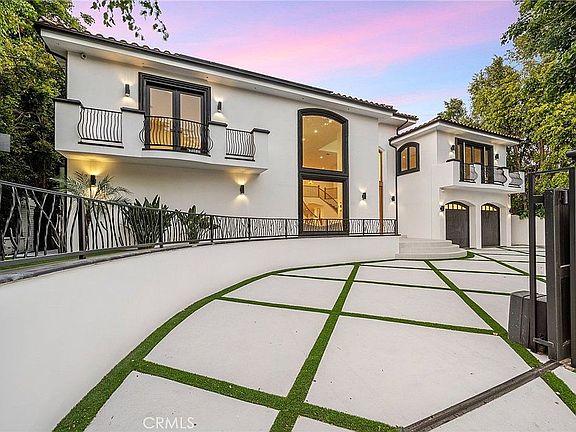 5th image of 14255 Chandler Blvd