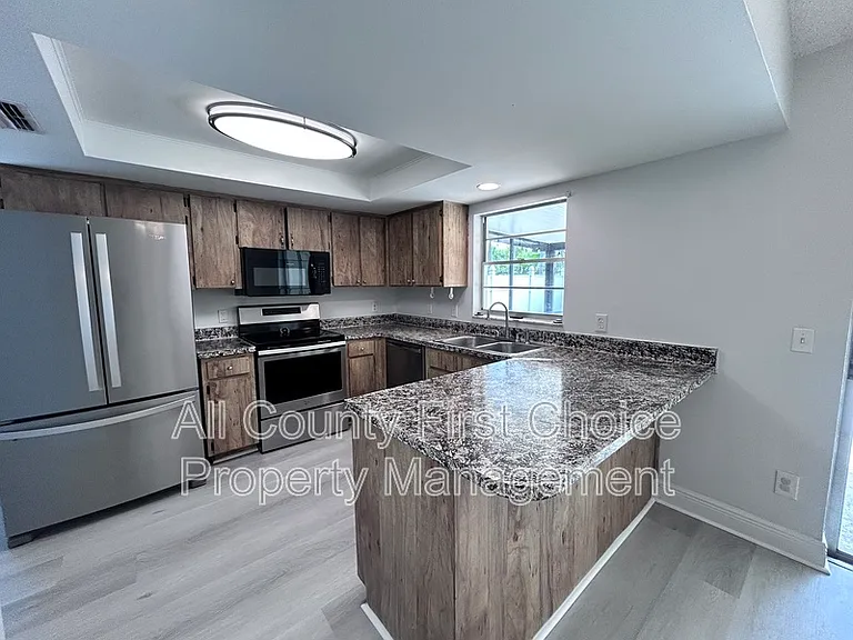 12733 Gorda Cir E — Photo 2