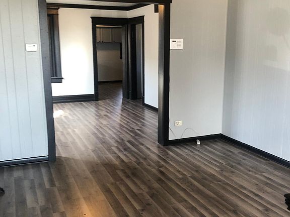 2nd image of 550 Douglas Ave
