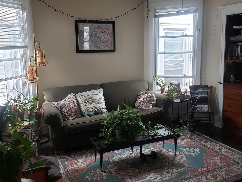 1st image of 3623 W Shakespeare Ave APT 3
