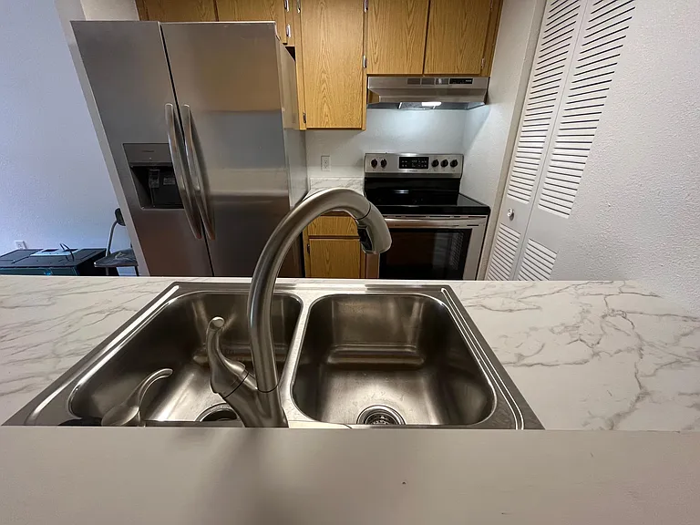 4914 W Gandy Blvd #F103 — Photo 25