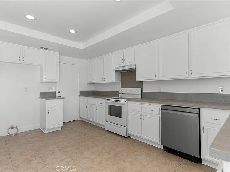 3331 Calle La Veta — Photo 20