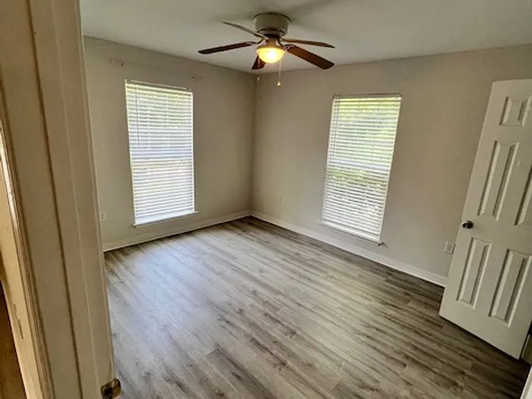 6038 W Adams St — Photo 10