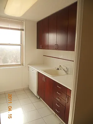 Rented by Metro Garden Realty NYC | media 12