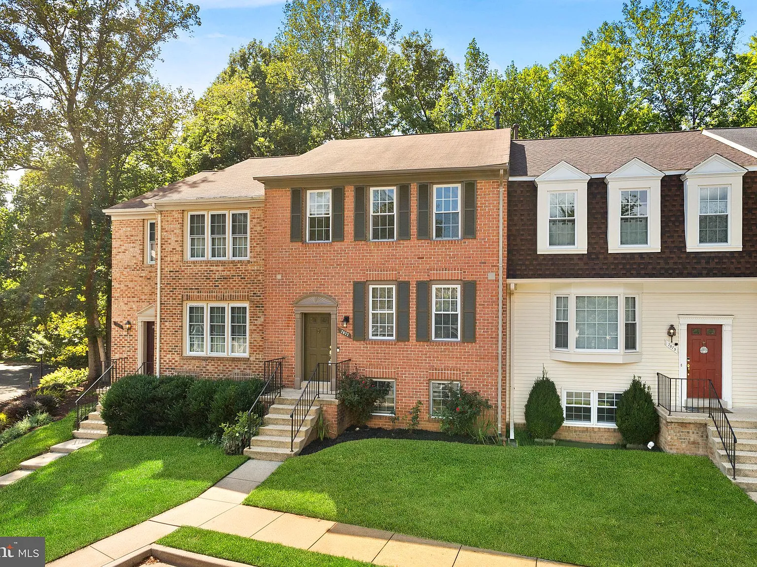 4 bed, 3.5 bath, 1702 sqft, $3,800 — Photo 1