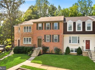 7877 Painted Daisy Dr, Springfield, VA 22152