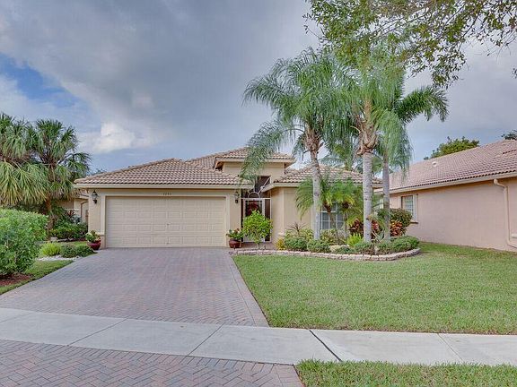 2nd image of 5293 Toscana Trl