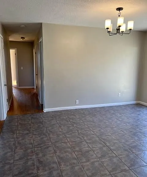 8221 Oxford Dr — Photo 14