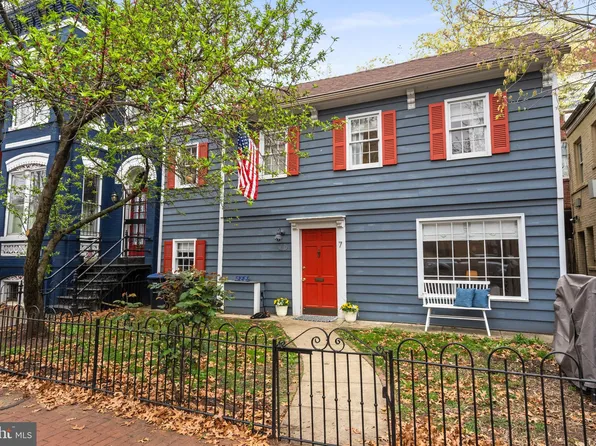 7 9th St SE, Washington, DC 20003