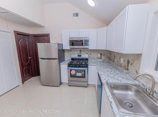 26 Port Monmouth Rd, Keansburg, NJ 07734