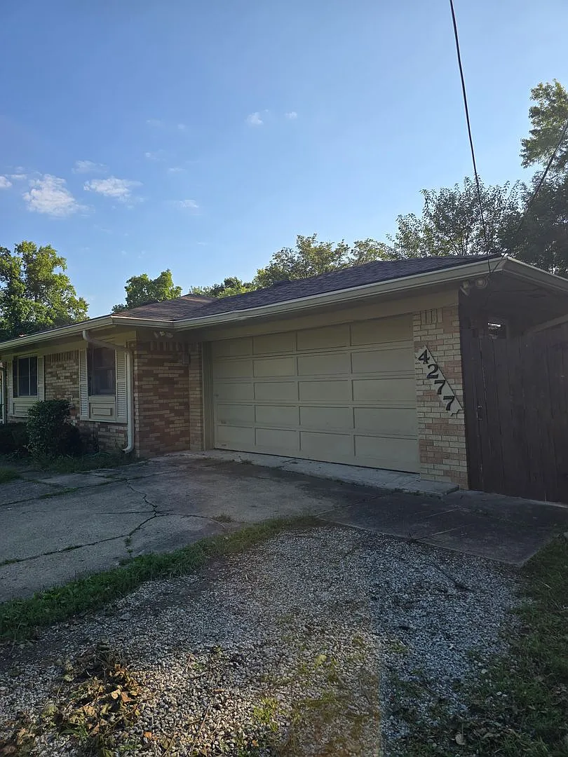 Asbury Duplex — Photo 1