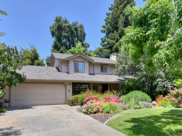 9 Silmark Ct, Sacramento, CA 95831