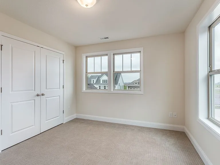 2307 Lovie Ln — Photo 10