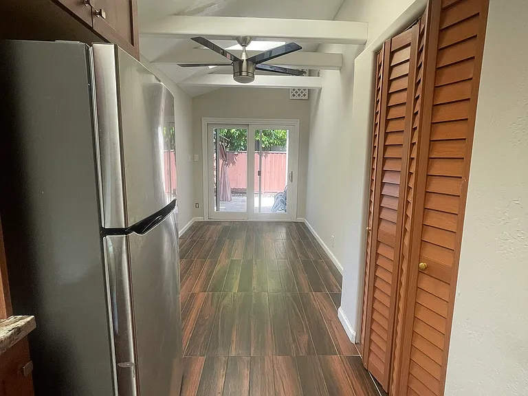 1866 Orange Grove Dr — Photo 4