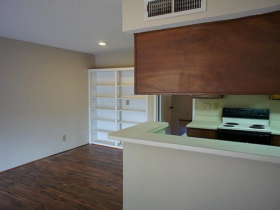 4th image of 12905 Woodforest Blvd APT 602