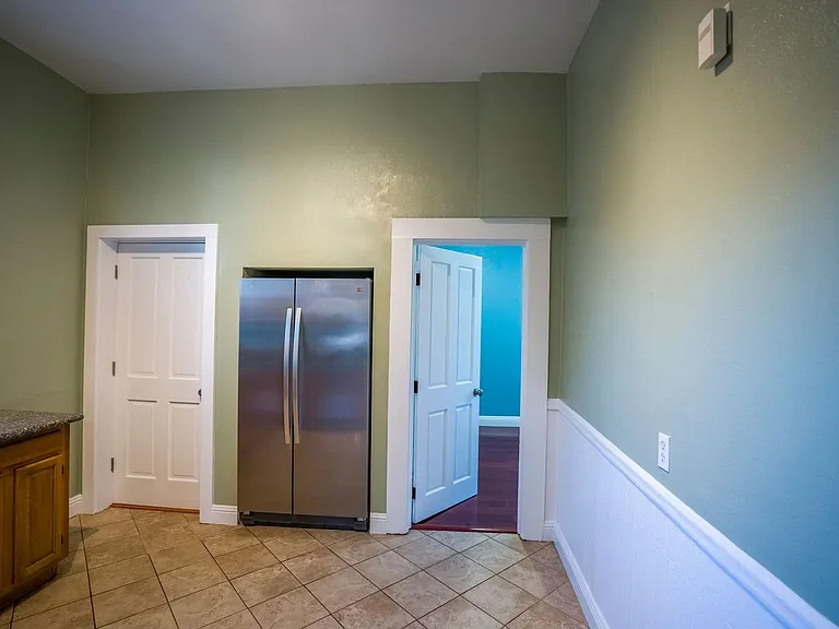 3231 Encinal Ave — Photo 5