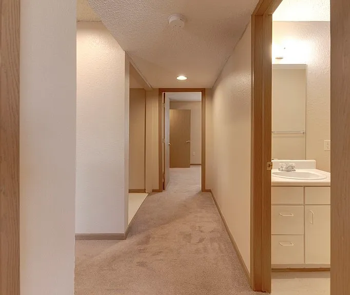 Country Meadow Residences — Photo 10