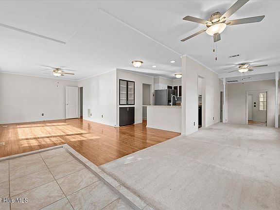 3rd image of 180 S Easy Street