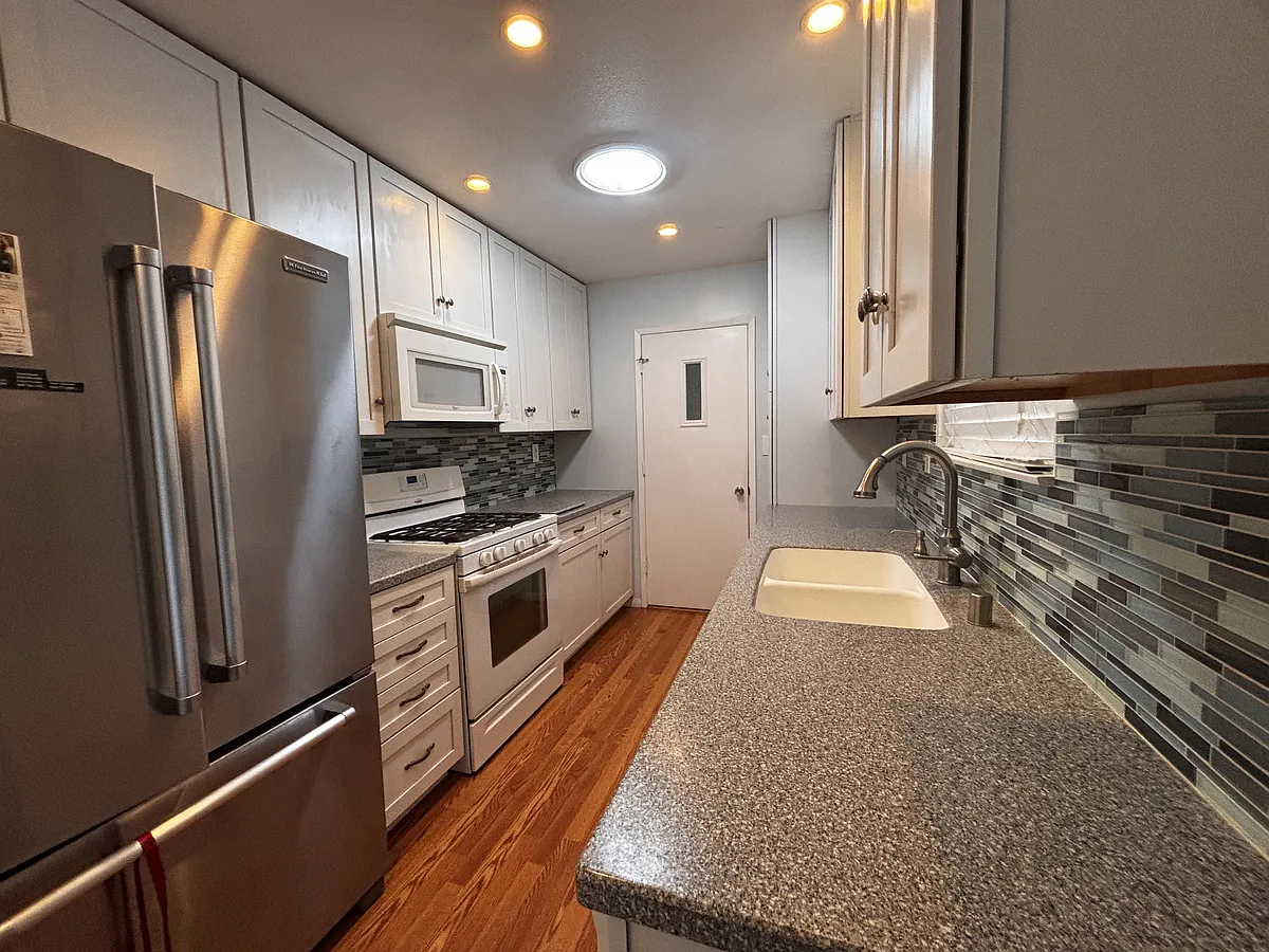 Building Photo - 12707 Lazard St