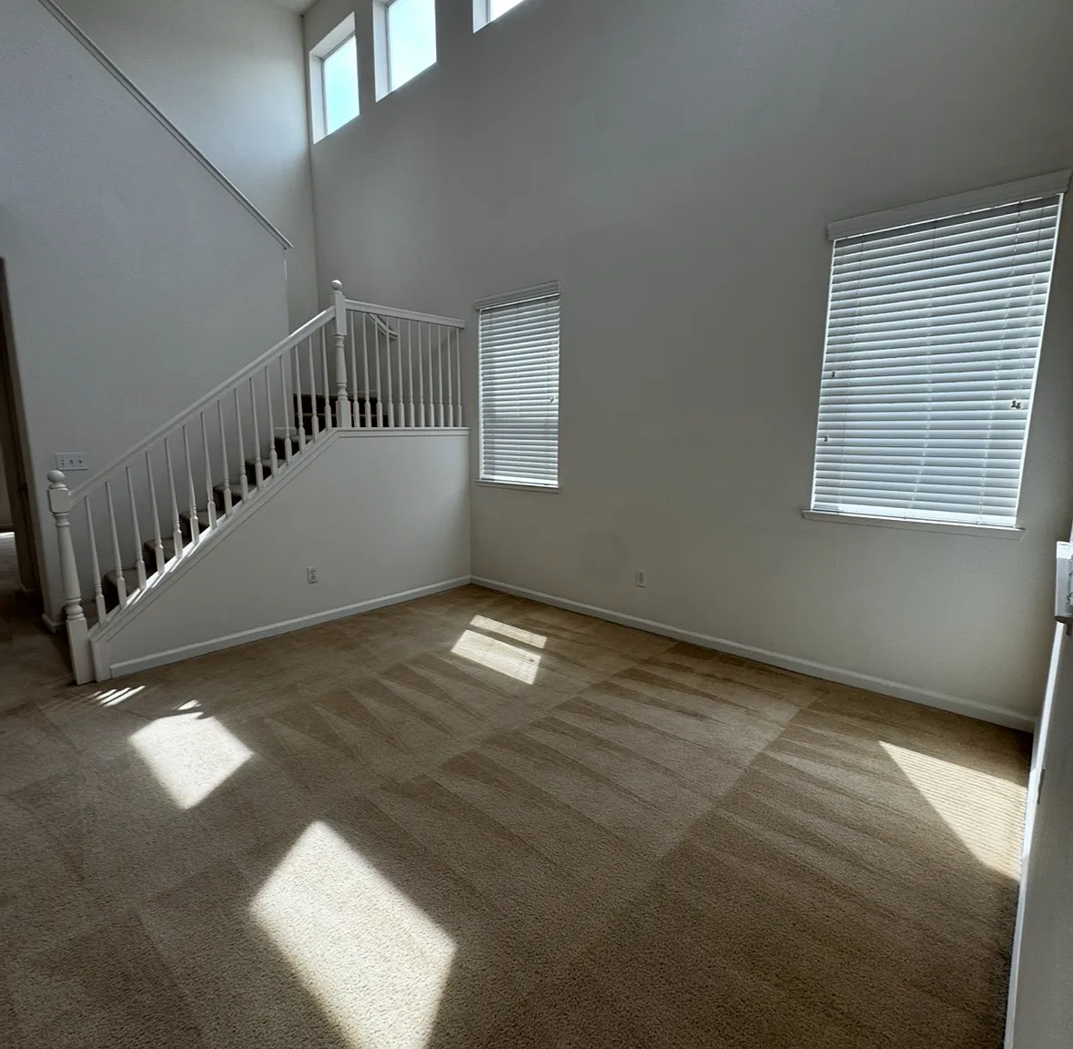 4 bed, 2.5 bath, 2154 sqft, $2,895 — Photo 4