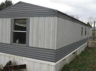 1747 Plum Creek Rd, Sparta, TN 38583