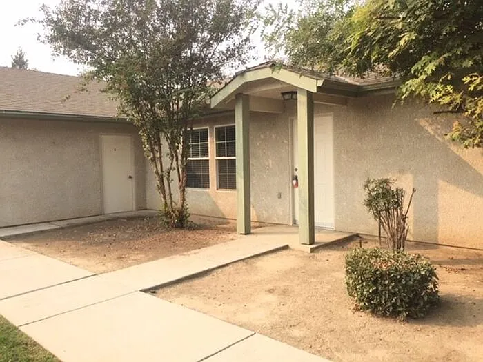 1135 Diane Ave photo 1